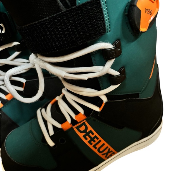 Deeluxe Snowboard Boots - Picture 4 of 8
